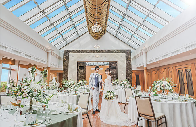 天井高6.5mからの光