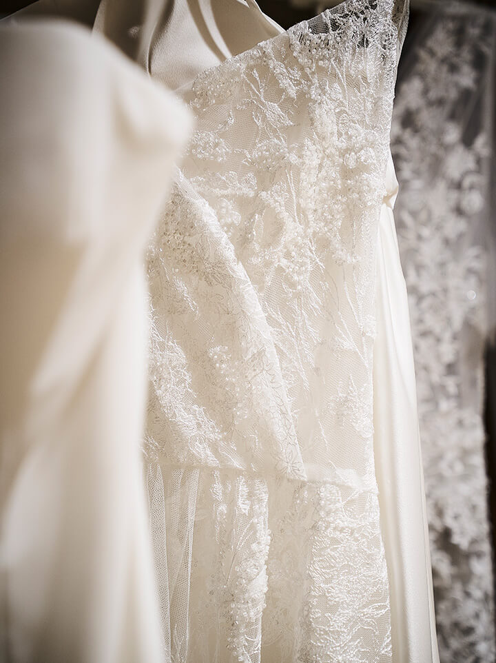 ウェディングドレス